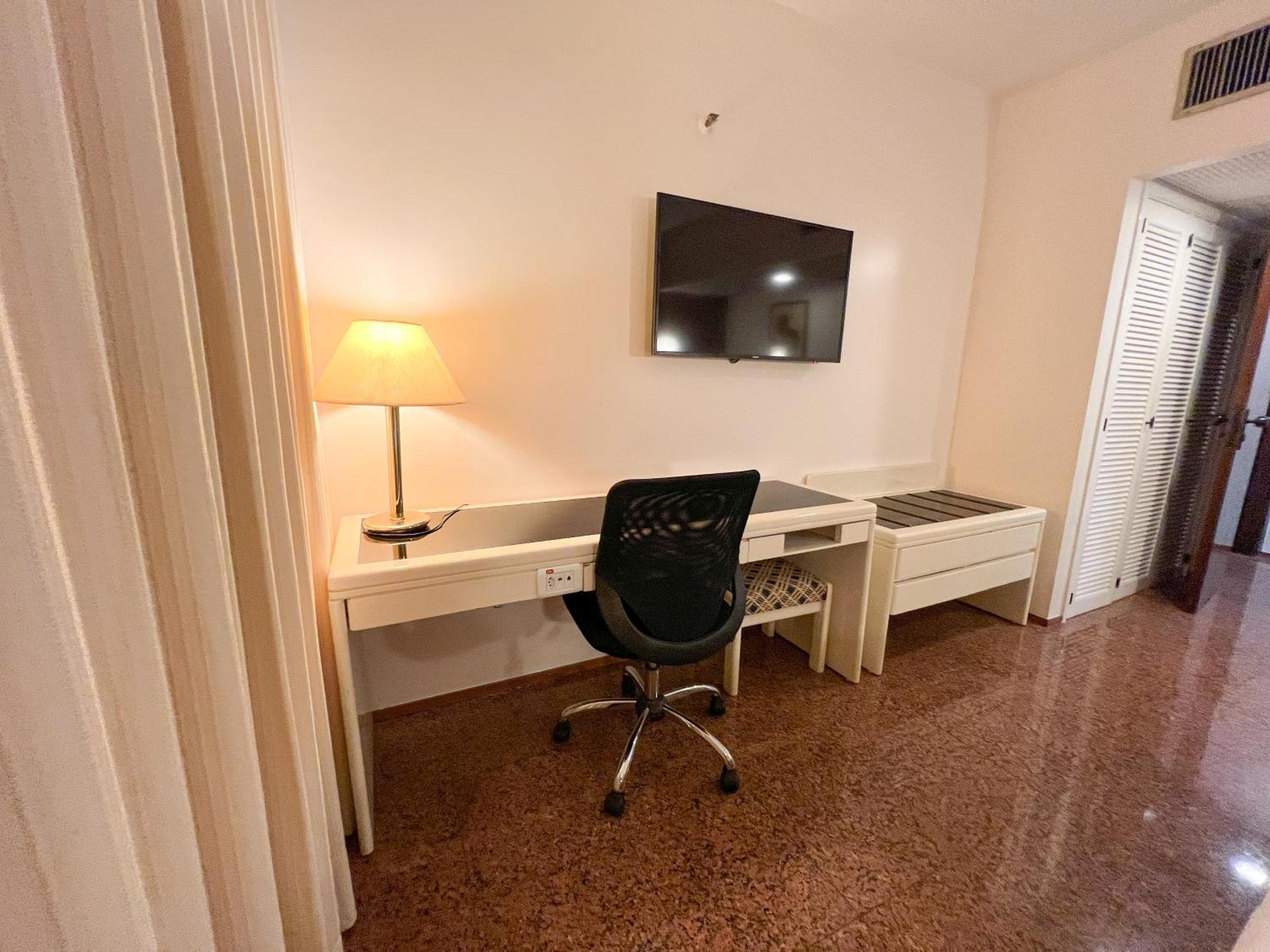 Castro'S Park Hotel Гояния Экстерьер фото